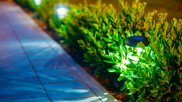 Lighting in the garden: 10 bright ideas to extend the summer days