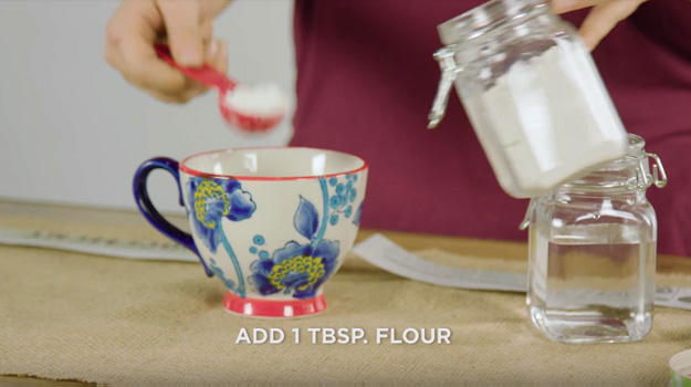 Prepare the glue: add one tablespoon of flour