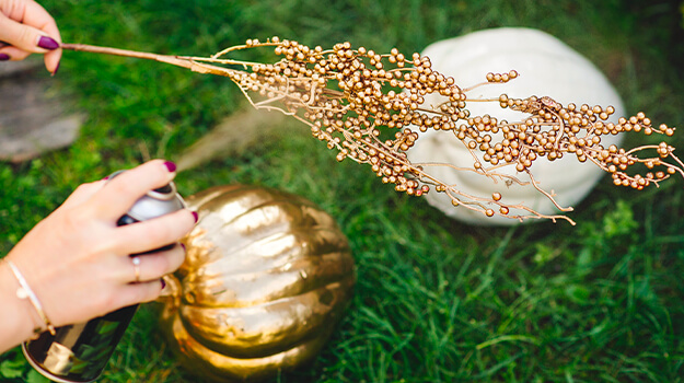 pro-mix-how-to-decorate-pumpkins-with-flowers-17