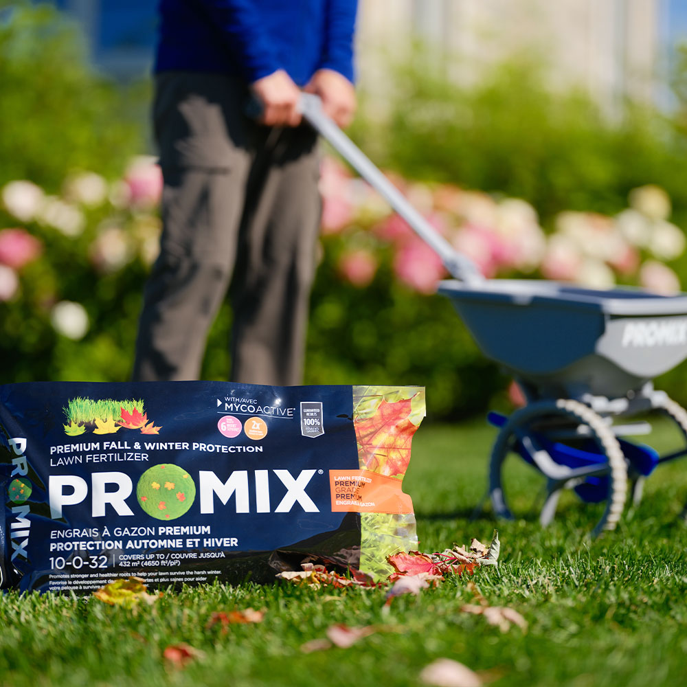 PRO-MIX Premium Fall and Winter Protection Lawn Fertilizer