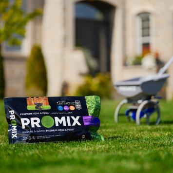 PRO-MIX Premium Heal and Feed Lawn Fertilizer 20-0-5