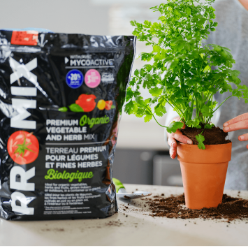 PRO-MIX Premium Organic Vegetable & Herb Mix