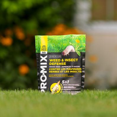 PRO-MIX Weed & Insect Defense Grass Seed 4